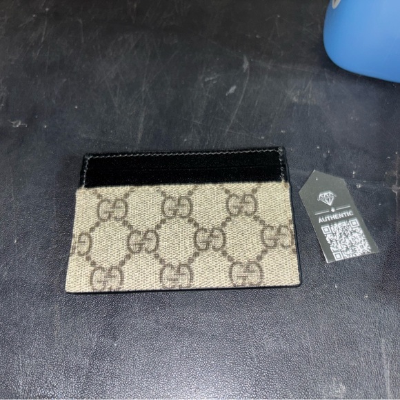 Gucci wallet - Picture 2 of 2